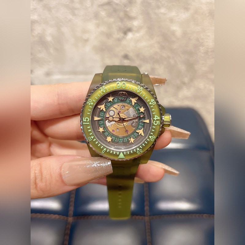 GUCCI DIVE Series 650 Replica Watch Explore the World's Secrets-2