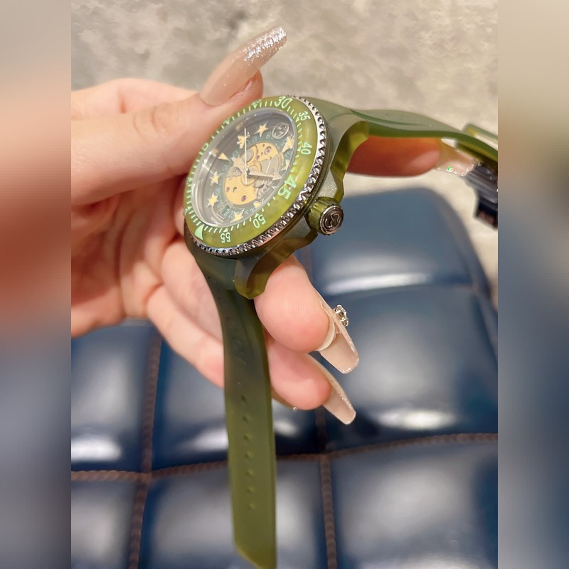 GUCCI DIVE Series 650 Replica Watch Explore the World's Secrets-4