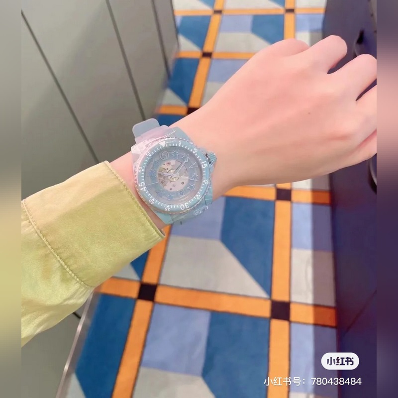 GUCCI DIVE Series Luxury Replica Watch Uncover Time's Mysteries-7