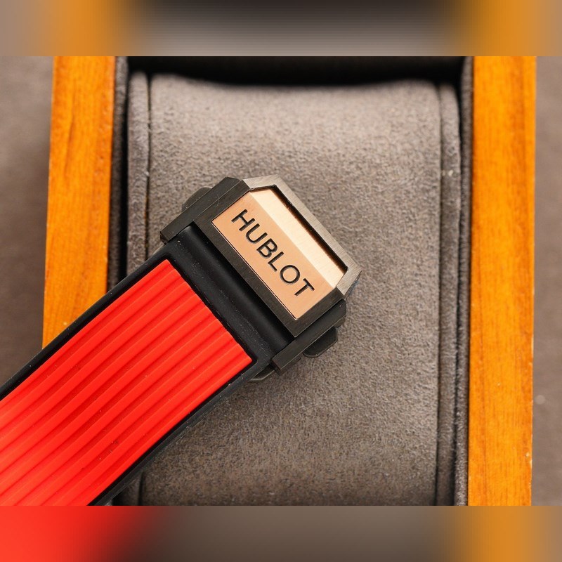 Hublot Big Bang Elemental Chronograph V2-8