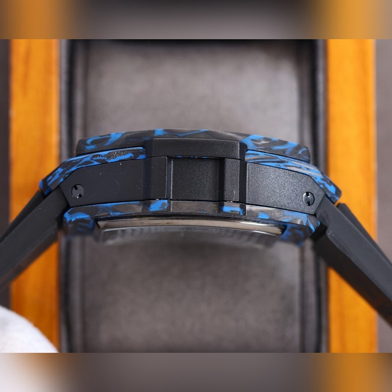 Hublot Big Bang Soul Series Red Carbon Fiber Replica Watch-6