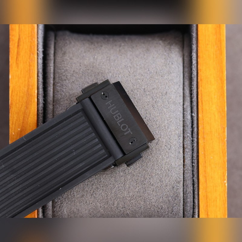 Hublot Big Bang Soul Series Red Carbon Fiber Replica Watch-8