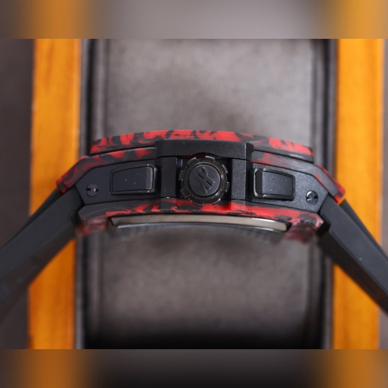 Hublot Big Bang Soul Red Carbon Fiber Replica Watch-5