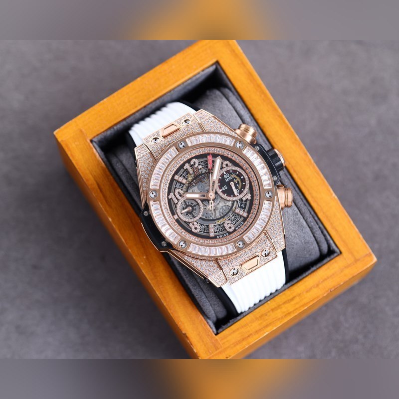 Hublot Big Bang V2 Element Chronograph Replica Watch-4
