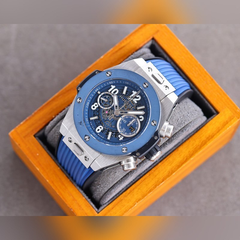 Hublot Big Bang V2 Chronograph with Elemental Materials-2