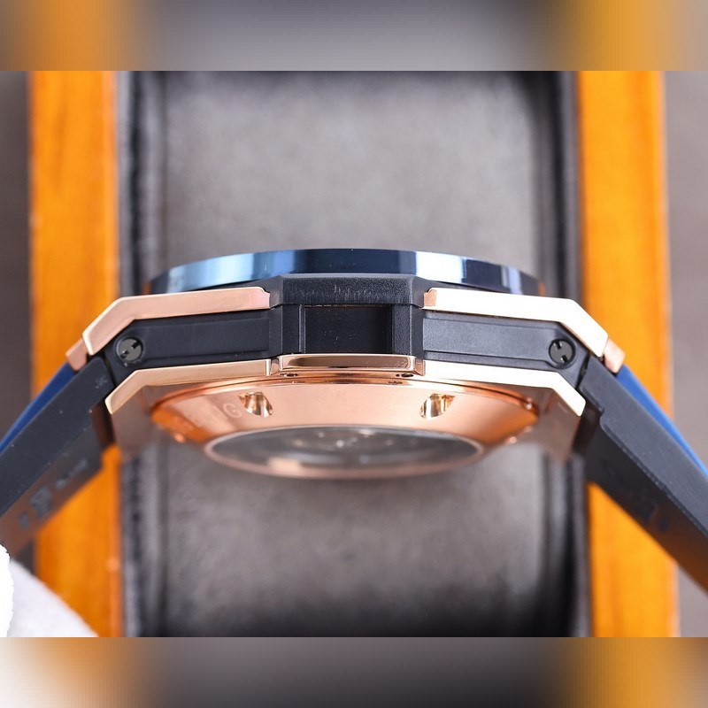 Hublot Big Bang V2 Chronograph with Elemental Materials-6