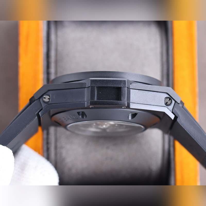 Hublot Big Bang V2 Elemental Chronograph Replica Watch-6