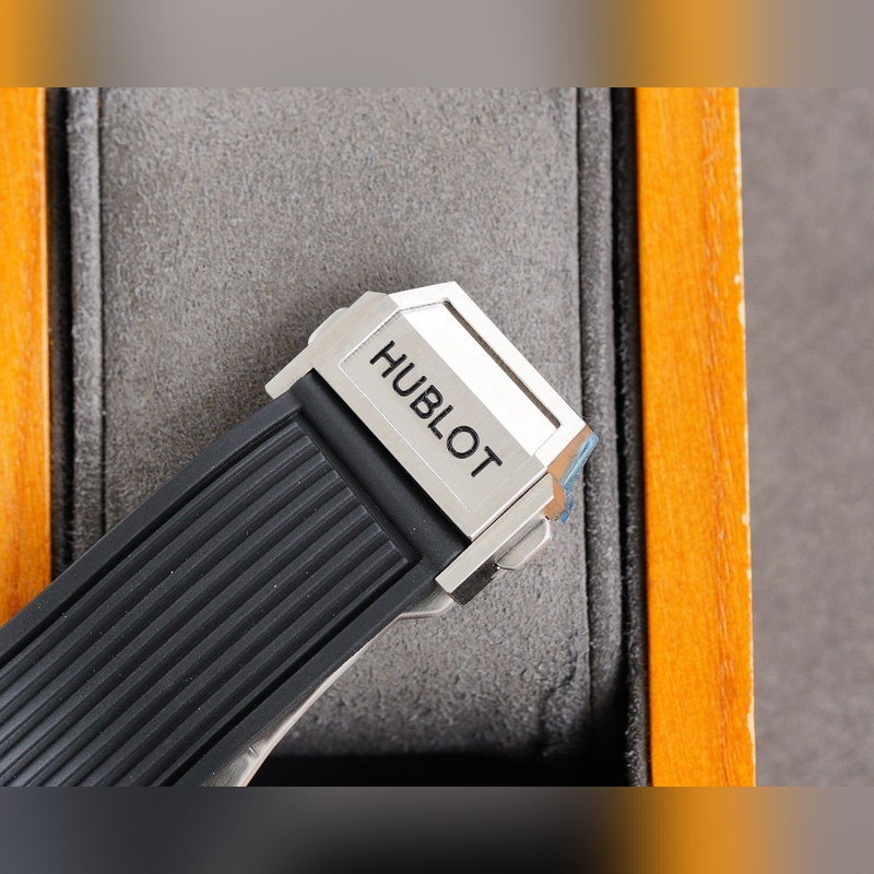 Hublot Big Bang V2 Chronograph Element Materials Replica Watch-8