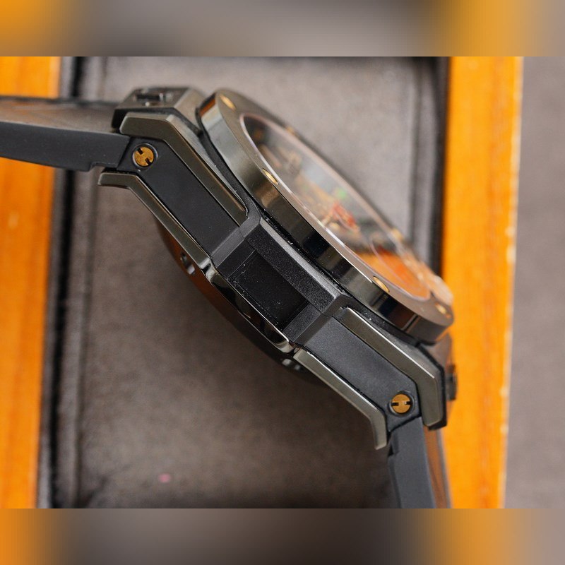 Hublot Big Bang V2 Element Chronograph Replica Watch-6