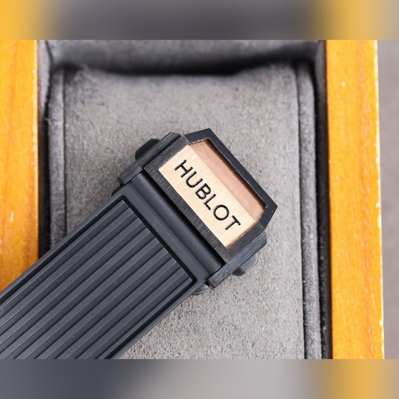 Hublot Big Bang V2 Chronograph Elemental Materials Replica Watch-8