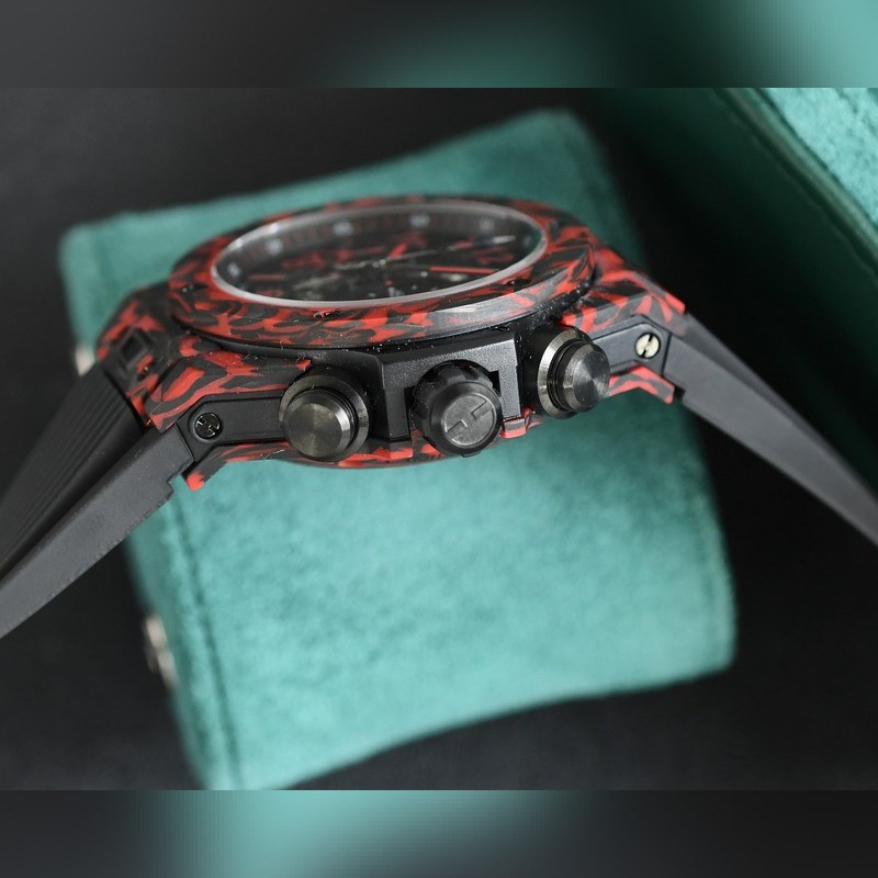 Hublot Big Bang Carbon Fiber Replica Watch High Quality Timepiece-5