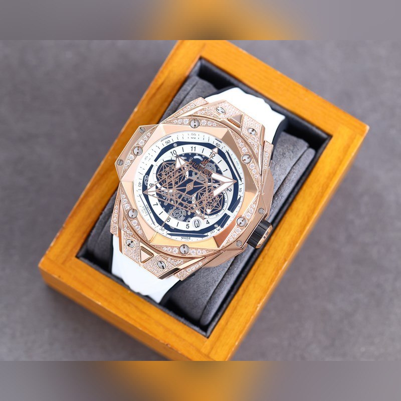 Hublot Big Bang Sang Bleu II Tattoo Replica Watch-3