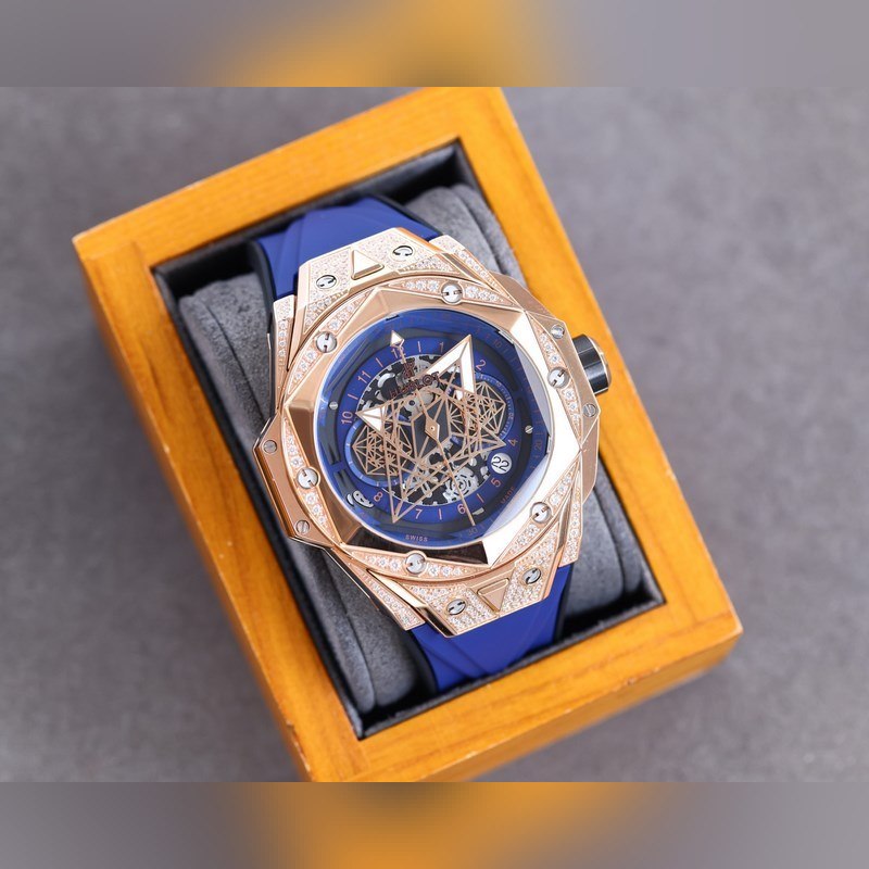 Hublot Big Bang Sang Bleu II Tattoo Replica Watch-4