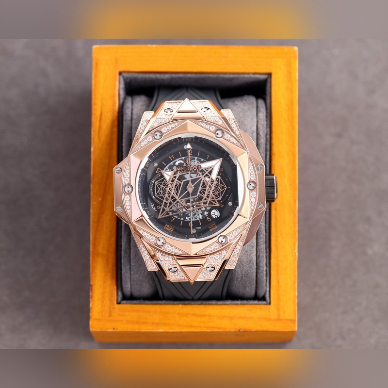 Hublot Big Bang Sang Bleu II Tattoo Replica Watch New Luxury Timepiece-4