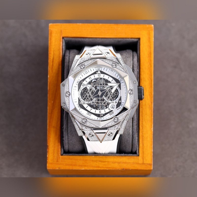 Hublot Big Bang Sang Bleu II Tattoo Replica Watch New Luxury Timepiece-5