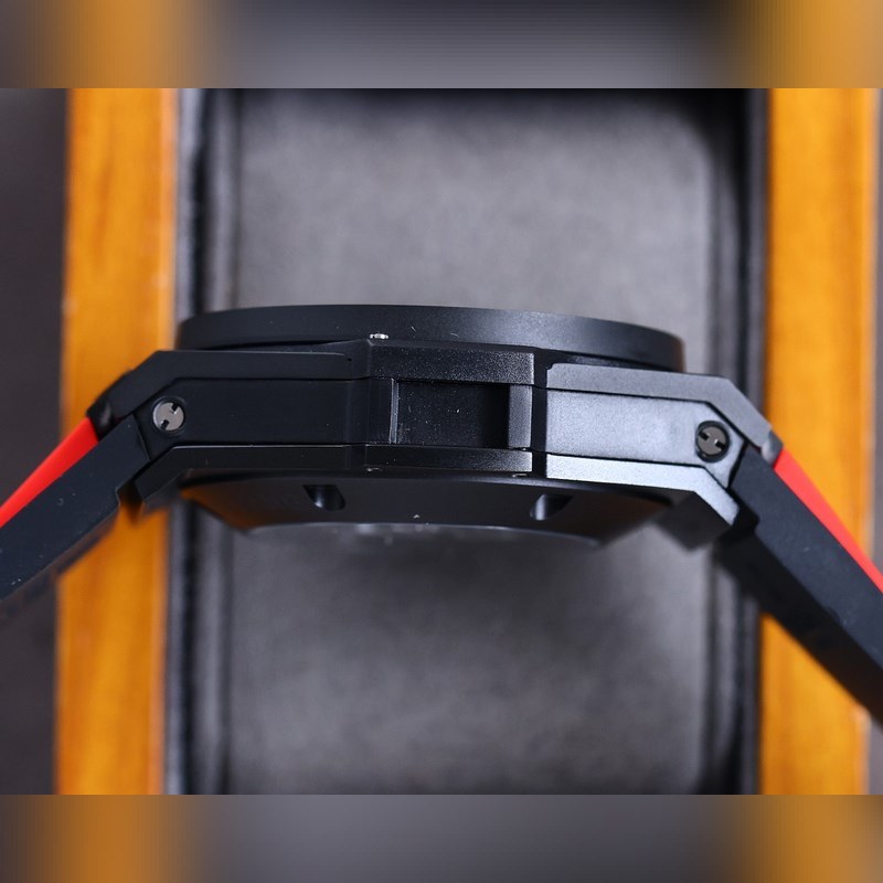 Hublot Big Bang V2 Chronograph Elemental Material Replica Watch-6