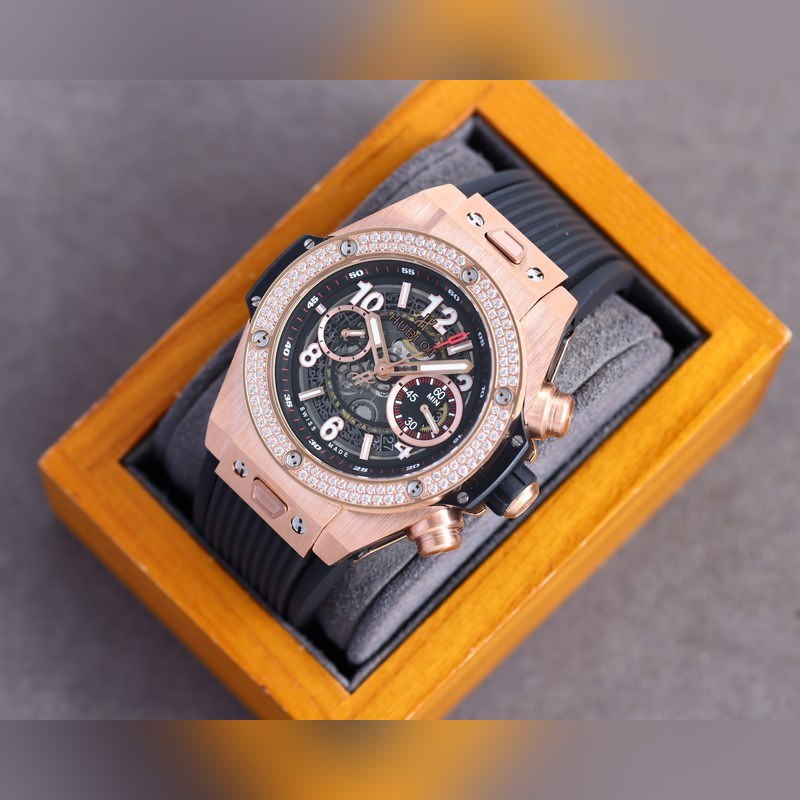 Hublot Big Bang V2 Elemental Chronograph with High-Quality Materials-2