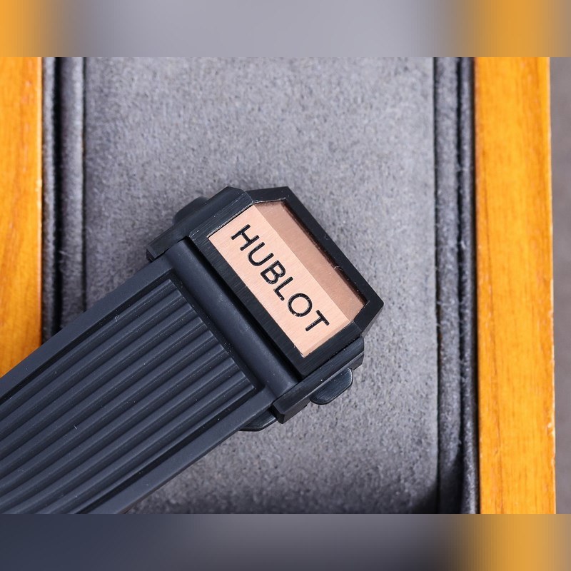 Hublot Big Bang V2 Chronograph Element Material Replica Watch-8