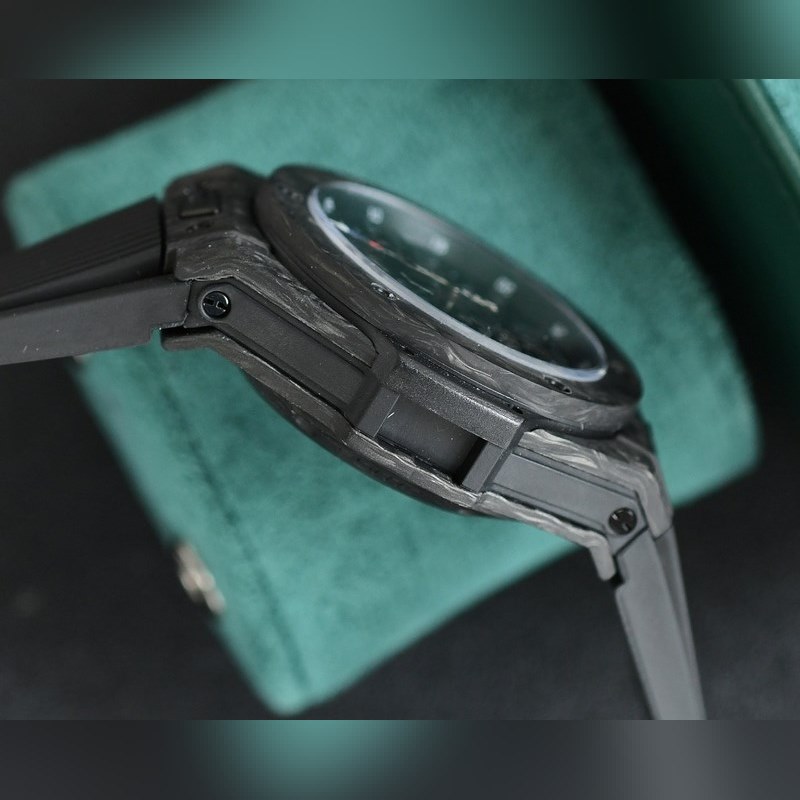 Hublot Big Bang Carbon Fiber Replica Watch High Quality Edition-6