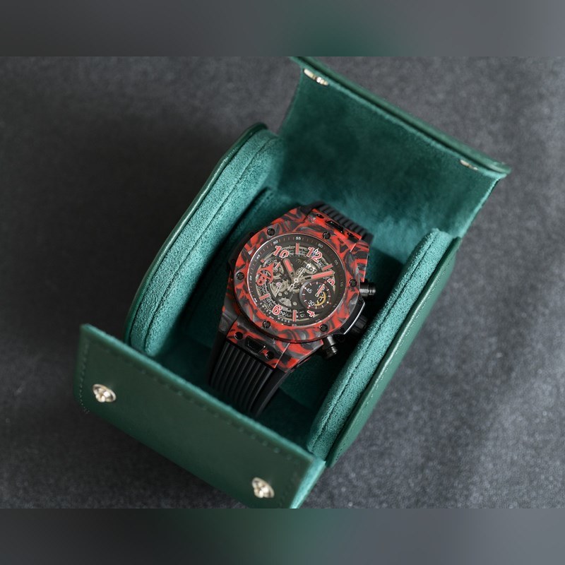 Hublot Big Bang Carbon Fiber Replica Watch High-Quality Timepiece-1