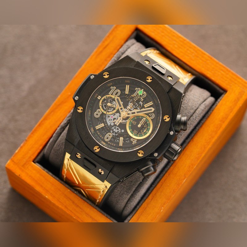 Hublot Big Bang V2 Chronograph with Element Materials-2