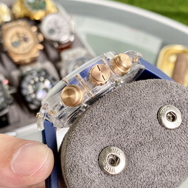 Hublot Big Bang Series Luxurious Timepieces with Core Specifications-6