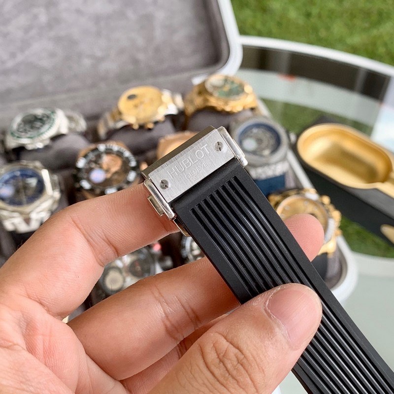 Hublot Big Bang Unico Magic Sapphire Replica Watch-7