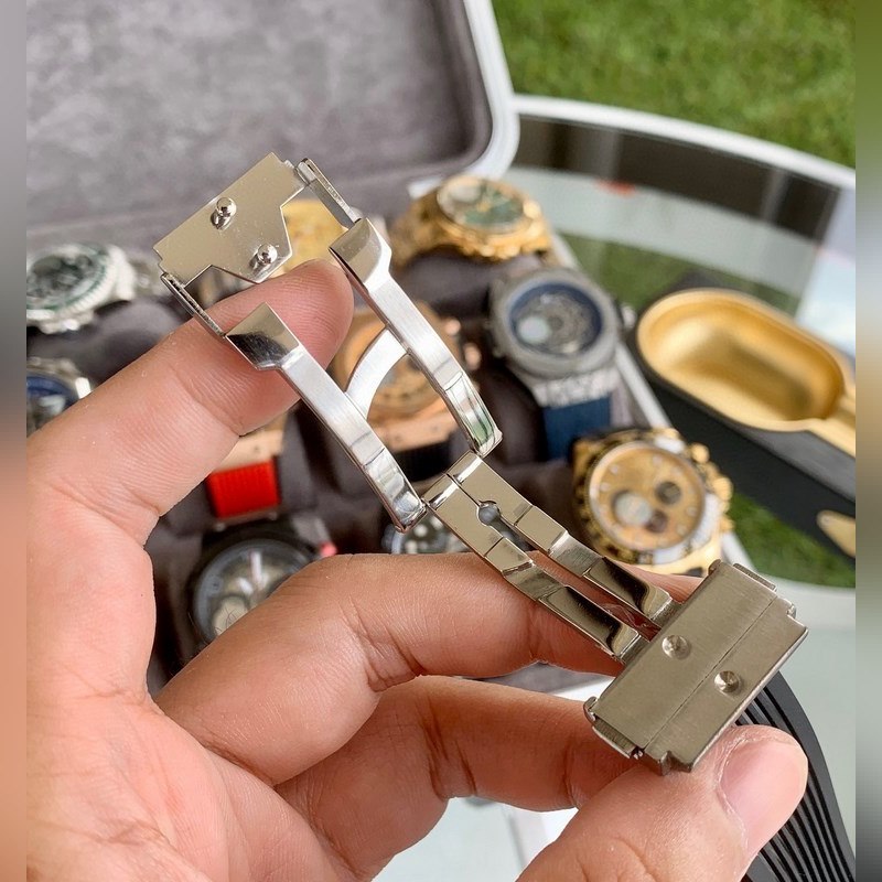 Hublot Big Bang Unico Magic Sapphire Replica Watch-8