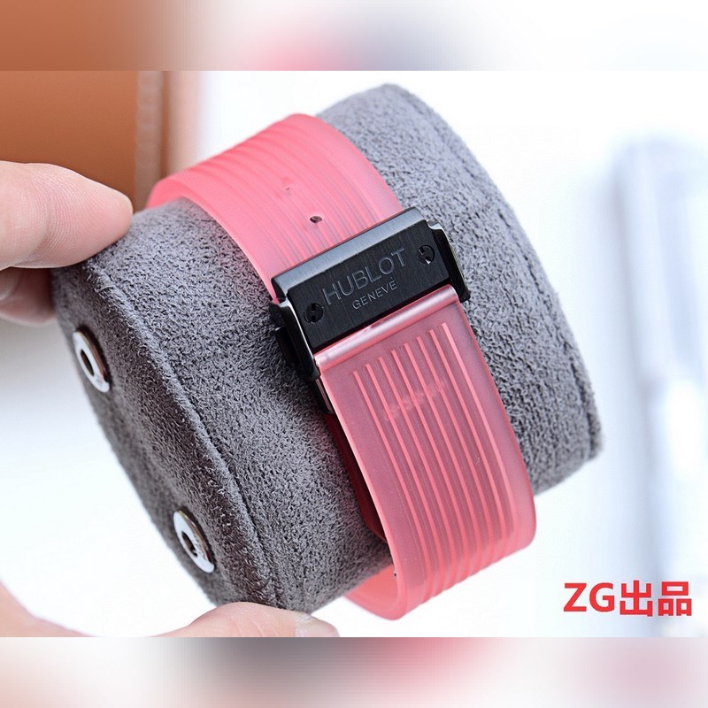 Hublot Big Bang Unico Magic Sapphire Replica Watch Transparent Design-8