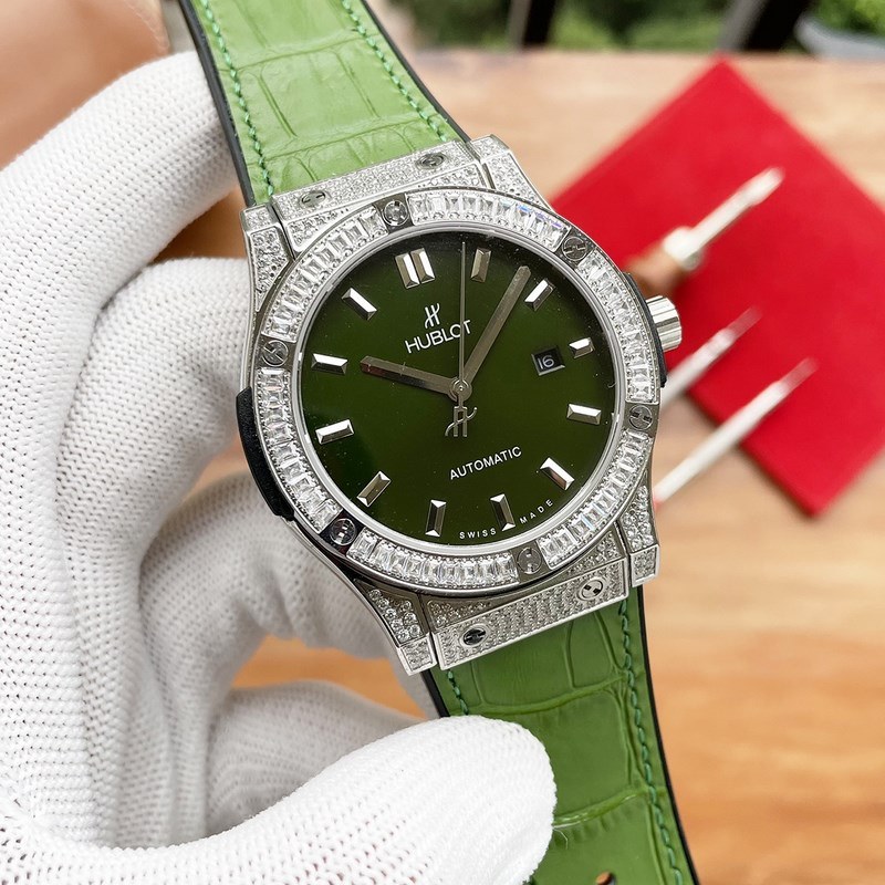 Hublot Big Bang Series Luxury Replica Watch with Core Features and Quality Attributes-2