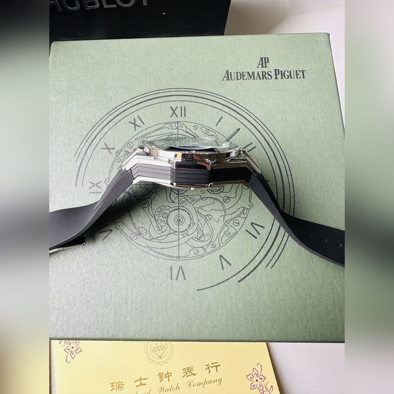 Hublot Big Bang Sa New Model with Enhanced Quality-4