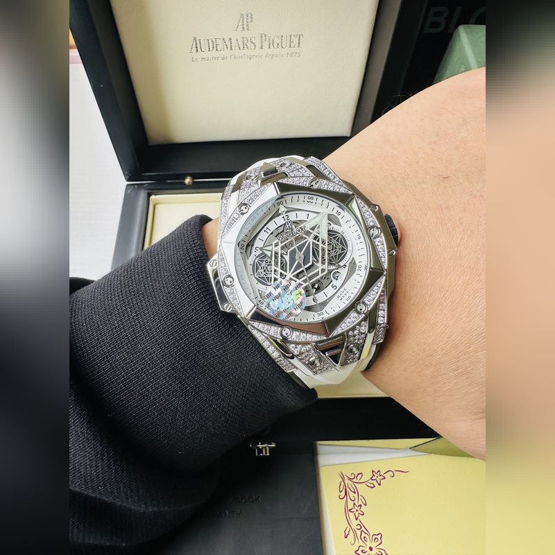 Hublot Big Bang Sa New Model with Premium Quality Features-2