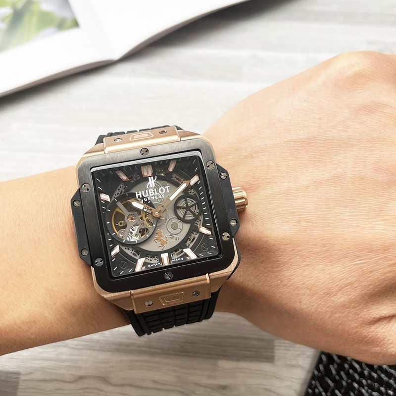 HUBLOT Big Bang Sq Bold Luxury Replica Watch with Unique Design-1