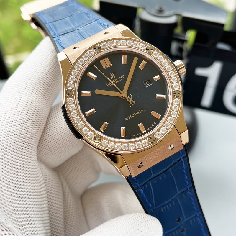 Hublot Big Bang Carbon Fiber Replica Watch Unique Design&Superior Craftsmanship-5