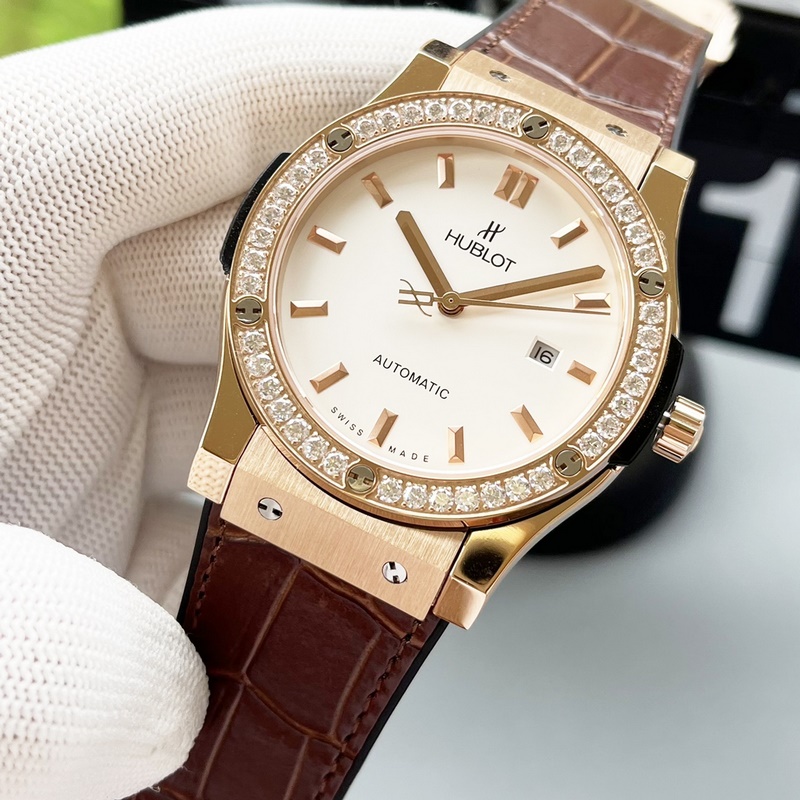 Hublot Big Bang Carbon Fiber Replica Watch Unique Design&Superior Craftsmanship-6