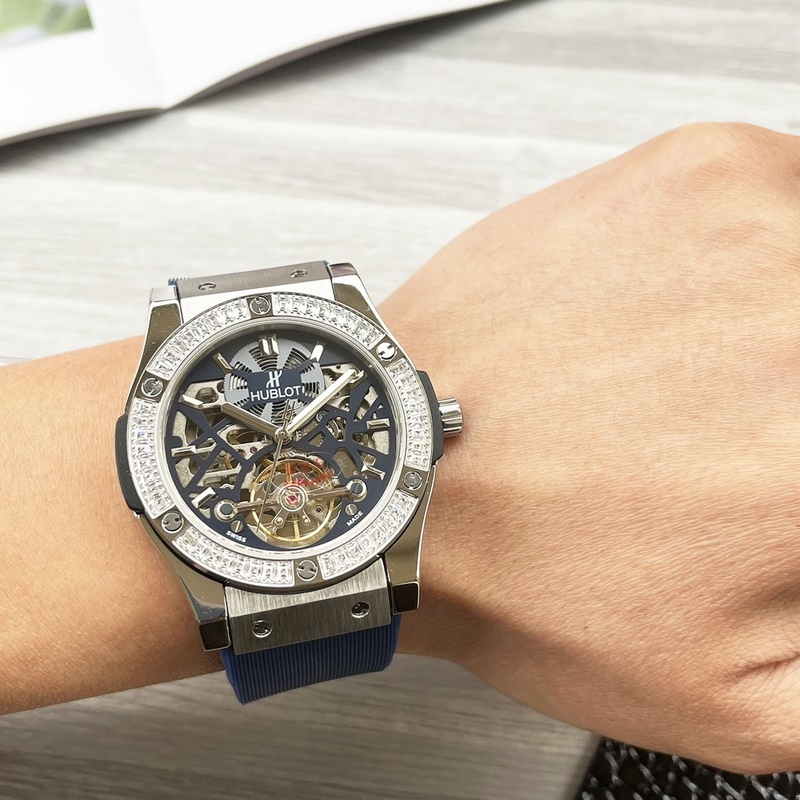 Hublot Big Bang Carbon Fiber Body Unique Craftsmanship Premium Quality-1