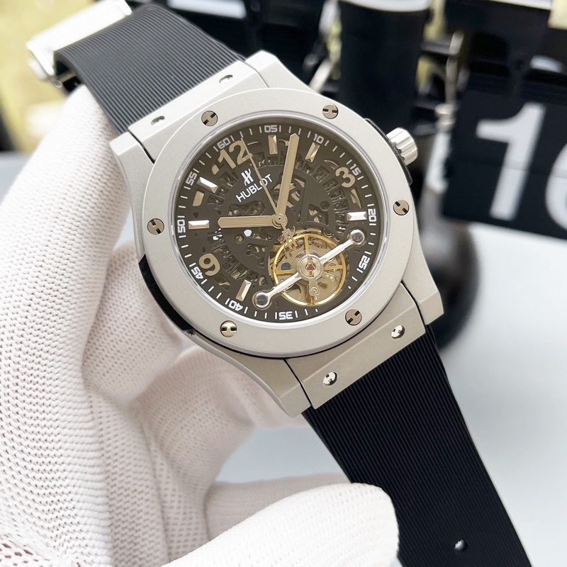 Hublot Big Bang Carbon Fiber Body Unique Craftsmanship Regal Style-6