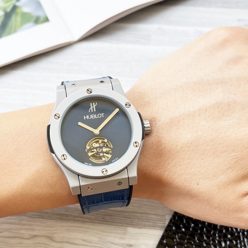 Hublot BIG BANG Carbon Fiber Body Avant-Garde Craftsmanship Unique Quality-1