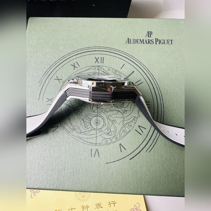 Hublot Big Bang Sa New Model with Premium Quality Features-4