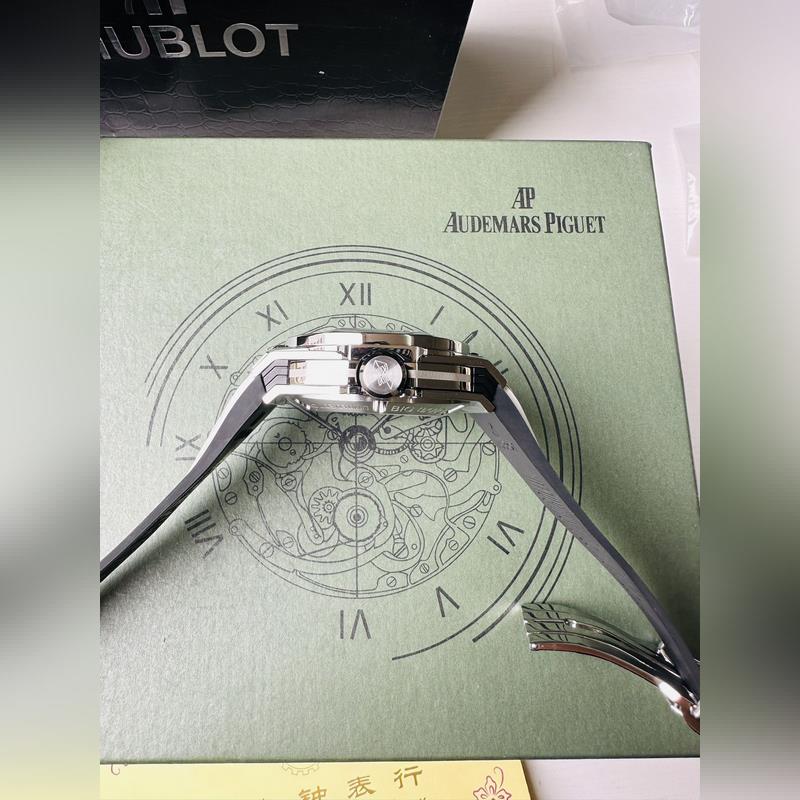 Hublot Big Bang Sa New Model with Premium Quality Features-5