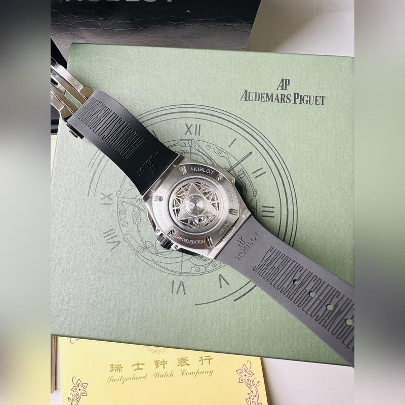 Hublot Big Bang Sa New Model with Premium Quality Features-7