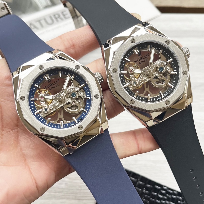 Hublot Big Bang Carbon Fiber Body Unique Craftsmanship High-Quality Design-5