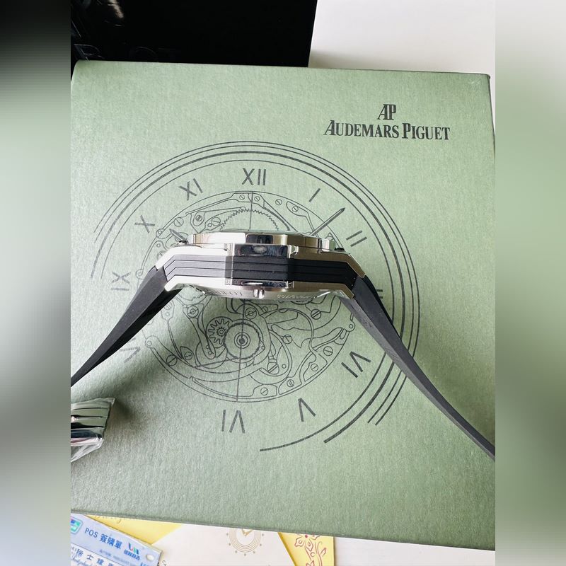 Hublot Big Bang Sa New Model Features and Quality Highlights-5