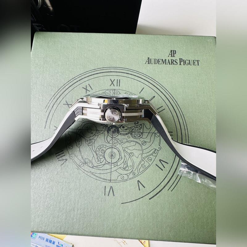 Hublot Big Bang Sa New Model with Enhanced Quality-4