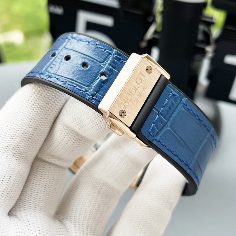 Hublot Big Bang Carbon Fiber Body Avant-Garde Craftsmanship Unique Style-8