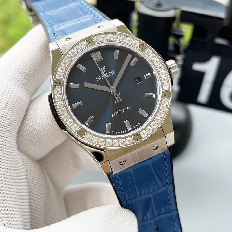 Hublot Big Bang Carbon Fiber Body Unique Design Exquisite Craftsmanship-4