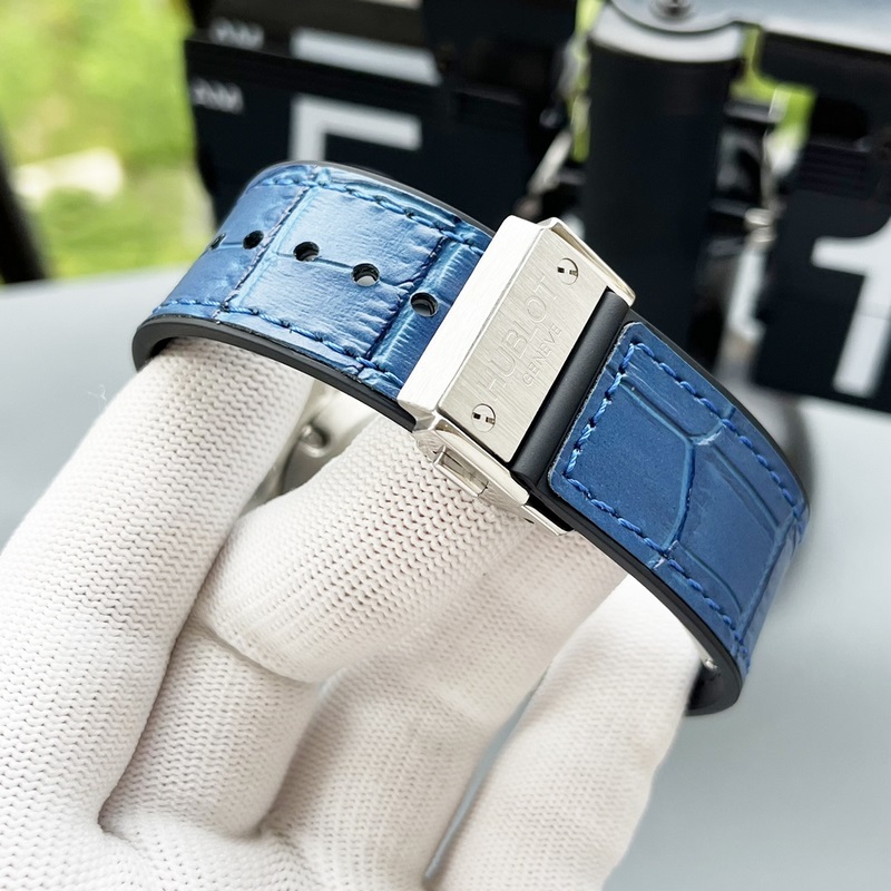 Hublot Big Bang Carbon Fiber Body Unique Design Exquisite Craftsmanship-8