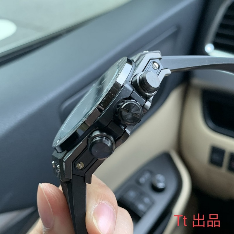 Hublot Big Bang Carbon Fiber Unique Avant-Garde Craftsmanship Exceptional Quality-6