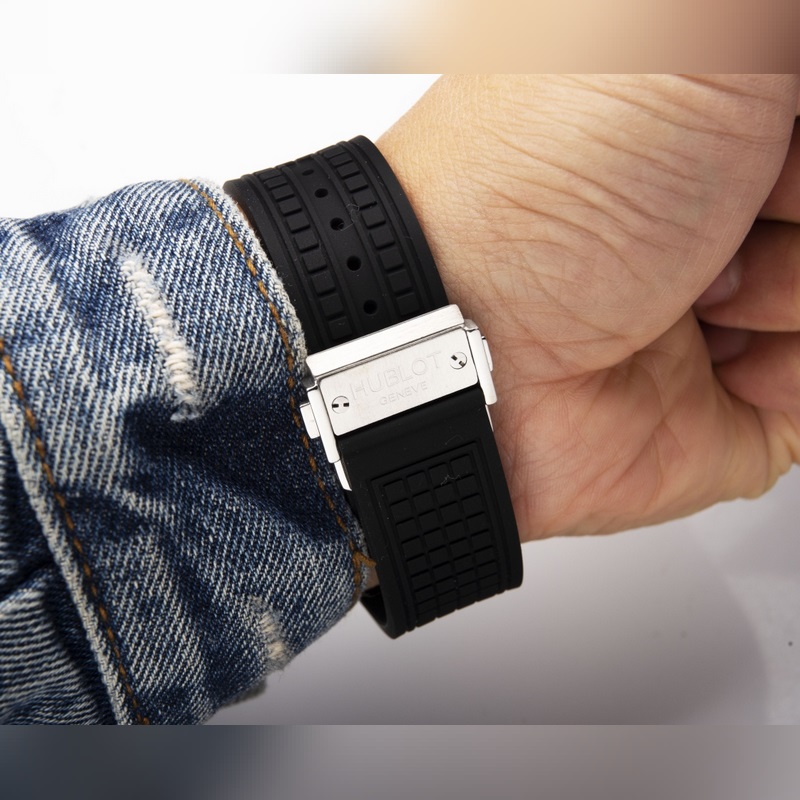 Hublot Big Bang SQ Bold Innovation and Unique Craftsmanship-7