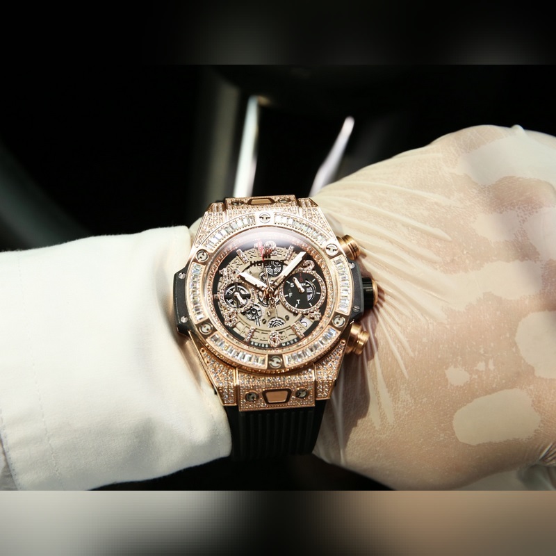 Hublot Big Bang Brave&Fearless Punching Forward-2